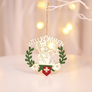 Nuevos Adornos Navideños de Madera Decorativos, Etiquetas Colgantes con Letras Huecas, Decoraciones Festivas para el Hogar en Navidad - Product Image 4