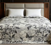 Couette de lit moderne respirante en chanvre pour l'été - Ode au papillon encreur