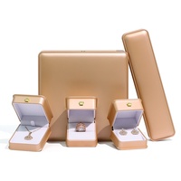 Boîte d'emballage rectangulaire haut de gamme pour bijoux, peinte par pulvérisation, pour bagues, colliers, pendentifs, bracelets - Design simple et élégant