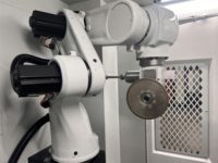 Machine de débavurage robotisée industrielle pour pièces de fonderie en fonte de fer
