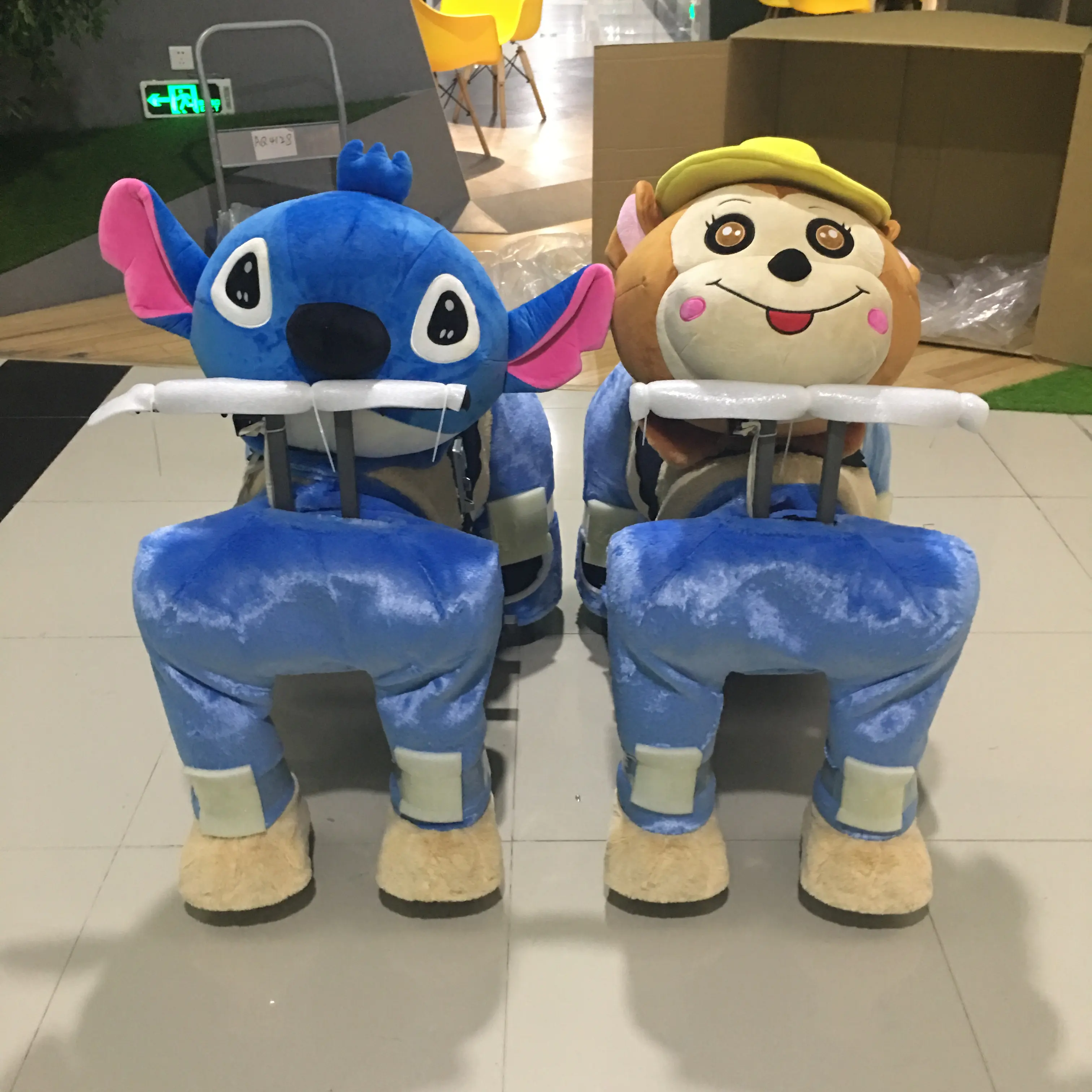 Unisex Electric Ride-On Horse Plush Toy com Rodas Fábrica Atacado Animal Veículo Elétrico para Crianças