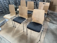 Chaise de conférence en contreplaqué courbé avec structure en acier chromé, chaise de banquet pour formation