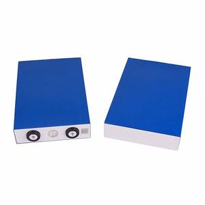 Batería de fosfato de hierro y litio de grado A + 154Ah Blade Prismatic LFP LiFePO4 3,2 V 150Ah celdas para EV/sistema de almacenamiento solar - Product Image 3