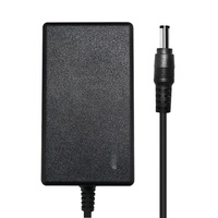 Chargeur de batterie au lithium LI-Ion intelligent 12V-24V, sortie automatique 12,6V 2A, utilisation pratique, adaptateurs secteur US/EU/AU/UK