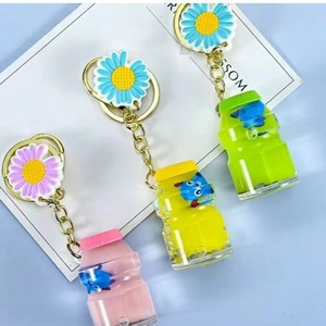 High Quality Plastic Handicrafts Vendor Wholesale Promotional Items Kawaii Milk Drinks Liquid Acrylic Keychain Souvenir Gift