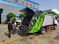 Camion Compacteur de Déchets 4x2 Direct Usine 8m³ – Camion de Collecte des Déchets Compacté pour l'Assainissement