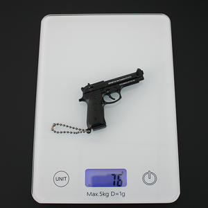 Металлическая модель игрушечного пистолета Beretta M92A1 (миниатюрная, 1:3), съемная, из сплава, брелок-подвеска, оптовая цена от производителя из Китая - Product Image 6