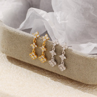 Boucles d'oreilles clous en argent sterling 925 plaqué or 18 carats de luxe avec zircone, motif fleur trèfle, pour femme