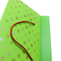 Boîte cadeau en papier rigide biodégradable écologique personnalisée pour l'emballage des vêtements et des textiles de maison, avec doublure en éponge - Taille et couleur personnalisables