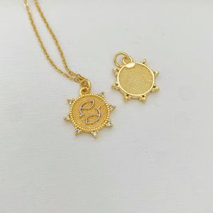 Ciondolo Charm Placcato Oro con Dodici Segni Zodiacali, Vergine e Sagittario, Componente in Rame per Collana - Product Image 5