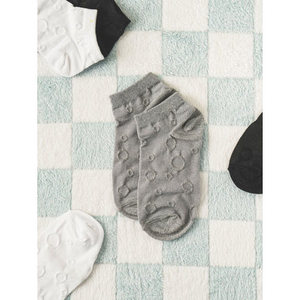 Lardus Calcetines deportivos para mujer Diseño de goteo para comodidad y estilo - Product Image 1