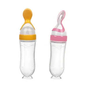 Heiß verkaufende Lebensmittel qualität Feeder Silikon Reis paste Squeeze Baby Fütterung flasche mit Löffel