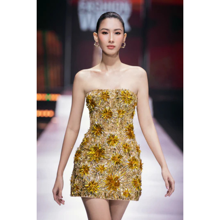 โกลเด้น