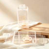 Boîte en plastique PET rectangulaire personnalisée, écologique, avec estampage doré et trou de suspension, pour l'emballage des sucettes pour bébés