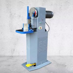 Máquina de Corte de Guillotina Computarizada Industrial para Papel, con Esquinas Redondeadas, Capacidad de 180 Cortes/Hora, Garantía de 4 Años - Product Image 3