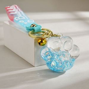 พวงกุญแจอะคริลิคเรืองแสงรูปอุ้งเท้าแมว พร้อมลูกปัดใสและทรายตกแต่ง - Product Image 3