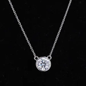 One Pieces Diamond Women Necklace Moissanite 14 18k White Gold Custom Necklaces