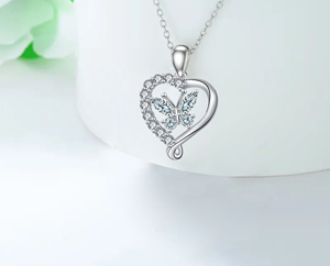 Alta calidad impermeable al por mayor de plata Cubic Zirconia Detalles Collar de mariposa en forma de corazón para un aspecto delicado - Product Image 4