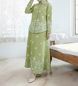 Y196 Set di 2 Abiti Abaya Eleganti e Modesti con Motivo Paisley per Tutte le Stagioni, <span class=keywords><strong>Abbigliamento</strong></span> <span class=keywords><strong>Islamico</strong></span> <span class=keywords><strong>Femminile</strong></span> Malese - Product Image 1