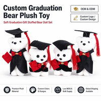 Ensemble de peluches ours de graduation quatre pièces : bonnet, toge, diplôme, poupée en peluche OEM ODM personnalisable en gros