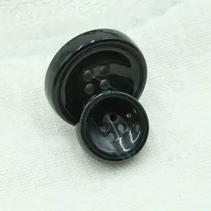 卸売り中国樹脂縫製ボタン4穴フラットバックプラスチックボタンジャケットセットカラーラウンドクラフトボタン衣類用
