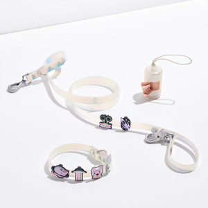 2025 Modisches Premium-Designer-Halsband mit individuellem Logo, luxuriös, verstellbar, PVC, wasserdicht, für Katzen und Hunde, mit Anhängern - Product Image 5