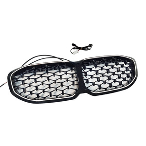 Parrilla Delantera Hexagonal Negra para BMW F40, Compatible con Modelos 2020, 2021, 2022, 2023 y 2024 de la Serie 1, Material ABS - Product Image 3