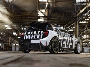 Nuova Mini JCW 2024 John Cooper Works in Vendita, Guida a Sinistra, Benzina, Auto Sportiva ad Alte Prestazioni per Uso Urbano e da Corsa - Product Image 3