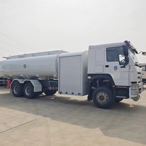 Camión <span class=keywords><strong>Cisterna</strong></span> de Combustible para Aviones HOWO 6x4 de Alta Capacidad, 5000 Galones, con Caudal de Flujo Rápido - Product Image 1