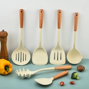 Ensemble d'ustensiles de cuisine en silicone de qualité supérieure, 6 pièces, spatule, cuillère, outils de cuisine, manche en bois, ensemble d'ustensiles de cuisine pour la cuisson - Product Image 3