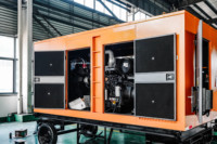 Groupe électrogène diesel de 370 kW à haute efficacité en veille, de qualité commerciale, pour l'extérieur avec démarrage automatique