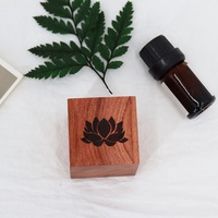 Diffuseur en bois naturel poli pour diffuseur d'aromathérapie d'huile essentielle de voiture