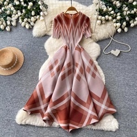 Robes longues pour femmes aux designs variés 2026 – Robe longue décontractée taille haute à manches courtes, coupe trapèze, motif géométrique à carreaux, grande taille, idéale pour le bureau