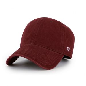 Casquette de baseball unisexe personnalisée à 6 panneaux |   Twill de coton de qualité supérieure |   Fabrication de pointe par des artisans leaders |   Idéal pour un usage quotidien décontracté - Product Image 1
