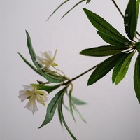 Vente en gros Plante artificielle feuille verte Décoration murale Water Banyan Greenery Fleurs artificielles Décoration de fleurs en soie