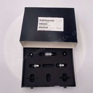 Kit de Sonda Reni-shaw TP20 A-1371-0290, Kit de Sonda Táctil TP20 con 2 Módulos Estándar - Product Image 2
