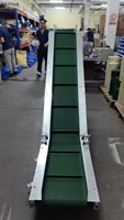 Système de Convoyeur à Bande Inclinée en PVC de Qualité Alimentaire Xiangwei, Convoyeur à Godets Incliné 220V/380V 2.2kW 20m/min Résistant au Feu