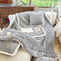 Deux-en-un Taffia Velours Couverture Oreiller Doux Confortable Fleur Bord Couvre-Lit Couverture Jette Couettes pour Voyage Canapé Canapé Chaise Bureau