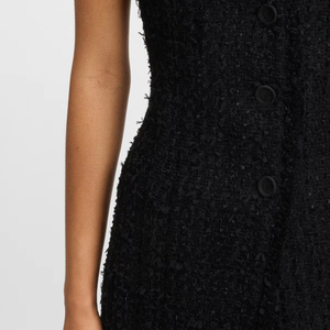 Chaleco de Tweed Negro con Dobladillo Deshilachado, Cuello en V y Botones Frontales, Sin Mangas - Elegante Chaleco para Combinar en Capas para Oficina y Uso en Todas las Estaciones - Product Image 6