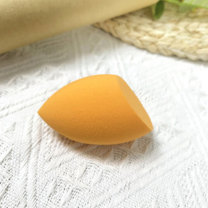 Rt Cùng Trang Điểm Nhà Cung Cấp Trung Quốc Chất Lượng Cao Hình Bầu Dục Tạo nên Miếng Bọt Biển Mỹ Phẩm Miếng Bọt Biển Trang Điểm Công Cụ Với Một Vvát Cắt - Product Image 4