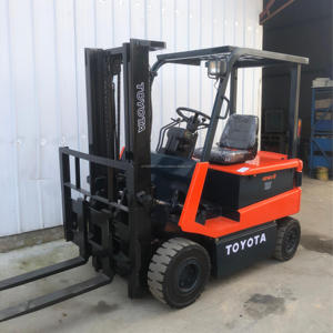 Montacargas Usado con Motor Diésel Japonés, Capacidad de Elevación de 3 Toneladas, para Terreno Accidentado, Como Nuevo, a Bajo Precio - Product Image 5