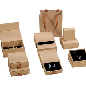Organizador de Aretes de Alta Calidad, Caja para Joyería con Bandeja de Espuma con Ranuras para 20 Pares de Aretes - Product Image 3