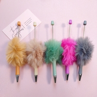 L B7013 Mignonne Boule de Fourrure Bijoux en Plastique Décoratif Ajouter Fluffy DIY Perlage Stylo Blancs pour Perles Cadeau Mariage Anniversaire