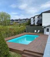 Revêtement de sol extérieur en PE moderne, brossé, gaufré 3D, imperméable, pour jardin, forme carrée