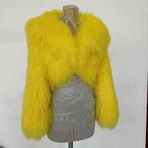 本物のモンゴルの子羊の毛皮のコート女性のための本物の毛皮が付いている短いコート - Product Image 2