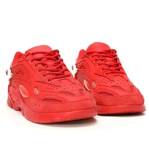 Chaussures de sport et de marche légères et respirantes en maille pour femmes et hommes, anti-odeur, couleur rouge, collection 2026, vente chaude - Product Image 2
