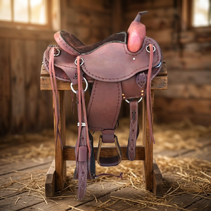 Cómoda Silla de Montar Inglesa de Cuero Genuino de Búfalo, Hecha a Mano, con Estructura de Madera de la Mejor Calidad, Sostenible, y Alfombrillas para Caballo - Product Image 1