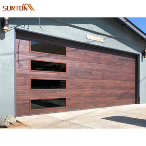 Portes <span class=keywords><strong>de</strong></span> <span class=keywords><strong>garage</strong></span> sectionnelles en aluminium imitation bois haut <span class=keywords><strong>de</strong></span> gamme, aspect panneaux en bois grainé électriques automatiques modernes - Product Image 6