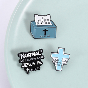 Broches en émail avec citations bibliques chrétiennes de Jésus, motif boîte à mouchoirs 'Il essuyera toutes les larmes', badges de revers, bijoux, cadeau pour amis - Product Image 1