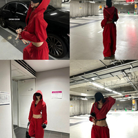 Ensemble deux pièces F5086 pour femmes : Sweat à capuche court zippé et pantalon de survêtement ample à jambes larges, personnalisable avec logo, style streetwear